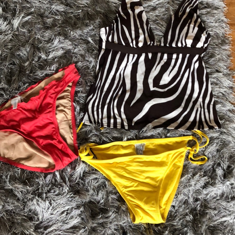 Mix and match swimsuit tankini.